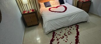 Serenity in a 3-bdr Villa in SAJOMA w/ Pool, WiFi, AC, Jacuzzi etc