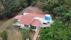 Exterior - Serenity in a 3-bdr Villa in SAJOMA w/ Pool, WiFi, AC, Jacuzzi etc (San Jose de las Matas)