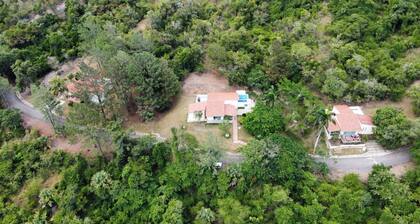 Serenity in a 3-bdr Villa in SAJOMA w/ Pool, WiFi, AC, Jacuzzi etc
