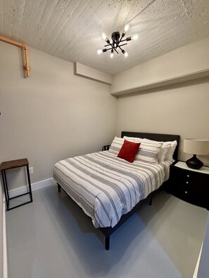 1 bedroom, desk, iron/ironing board, free WiFi