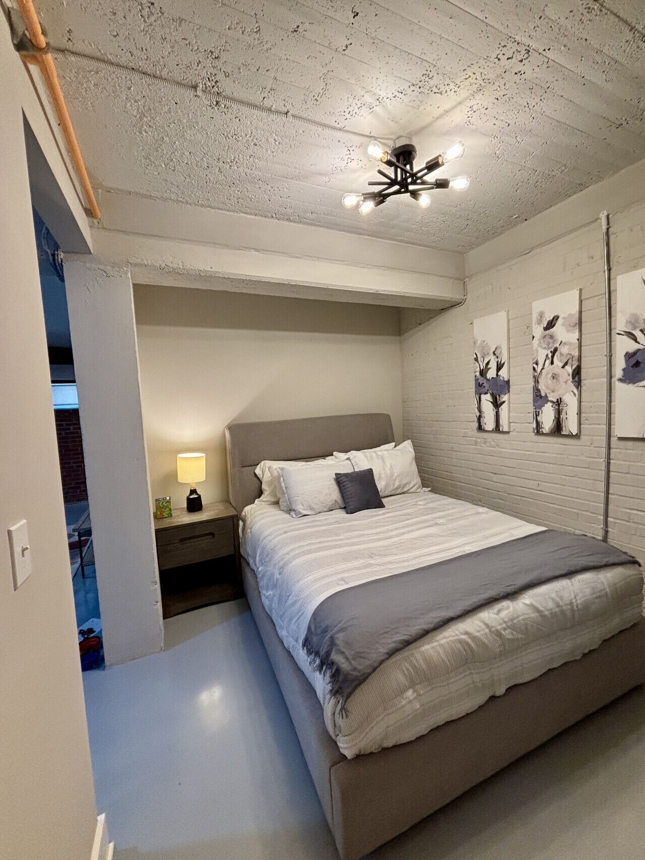 2 bedrooms, desk, iron/ironing board, free WiFi