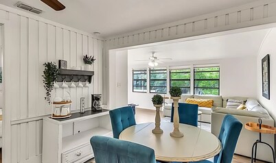  2 BR/2 bath Clermont cottage w/ Heated Olympic Pool/basketball/lake access