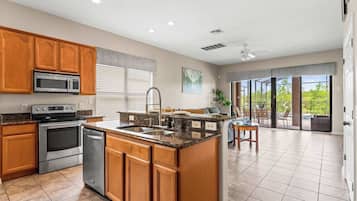 House, Multiple Beds, Pool Access, Pool View (Family Retreat) | Private kitchen | Fridge, microwave, oven, stovetop