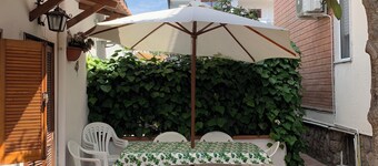 Detached villa in Serapo 50 m from the sea