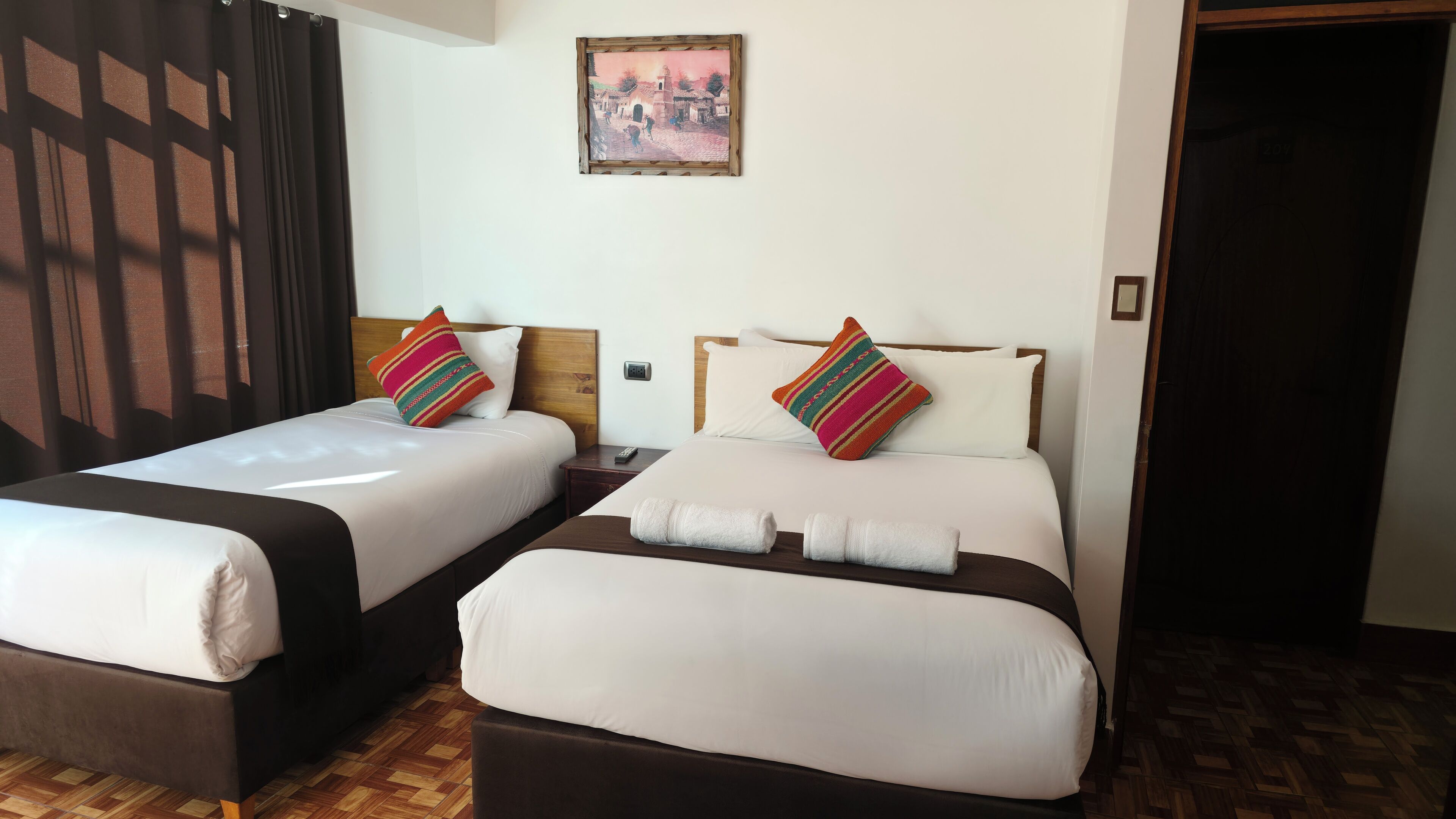 Family Room, Mountain View | Free WiFi