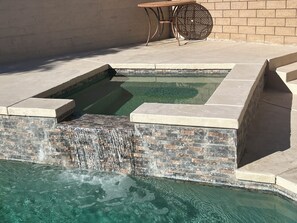 屋外プール、温水プール