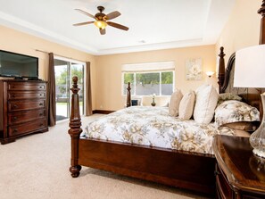 5 bedrooms, desk, iron/ironing board, travel cot - Indio 4000 SQ FT 5bedroom. 3 BATH, SALT, POOL , SPA, WiFi and AC, COACHELLA, (Indio)