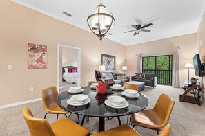 Interior - Homey Nature Escape Sleeps 6! (Kissimmee)