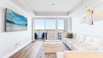 Condo, Multiple Beds, Balcony (Lake Views At Blue Heron) | Living area | 42-inch flat-screen TV with digital channels