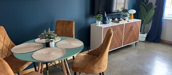 Cozy & Chic 1BD | Midtown Luxe