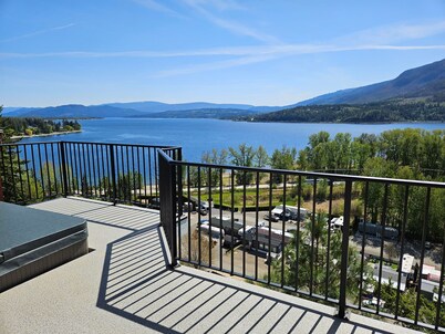 Hilltop Haven - Stunning View