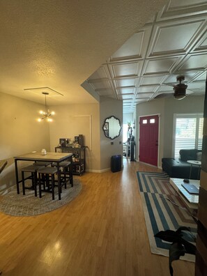 Interior - Condo in Downtown Phoenix (Phoenix)