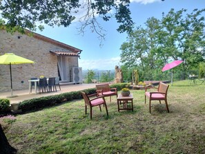 Outdoor dining - DETACHED VILLA  (Marche)