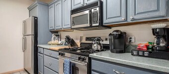 Lakeview Retreat - 2 bedroom - 3 bathrooms