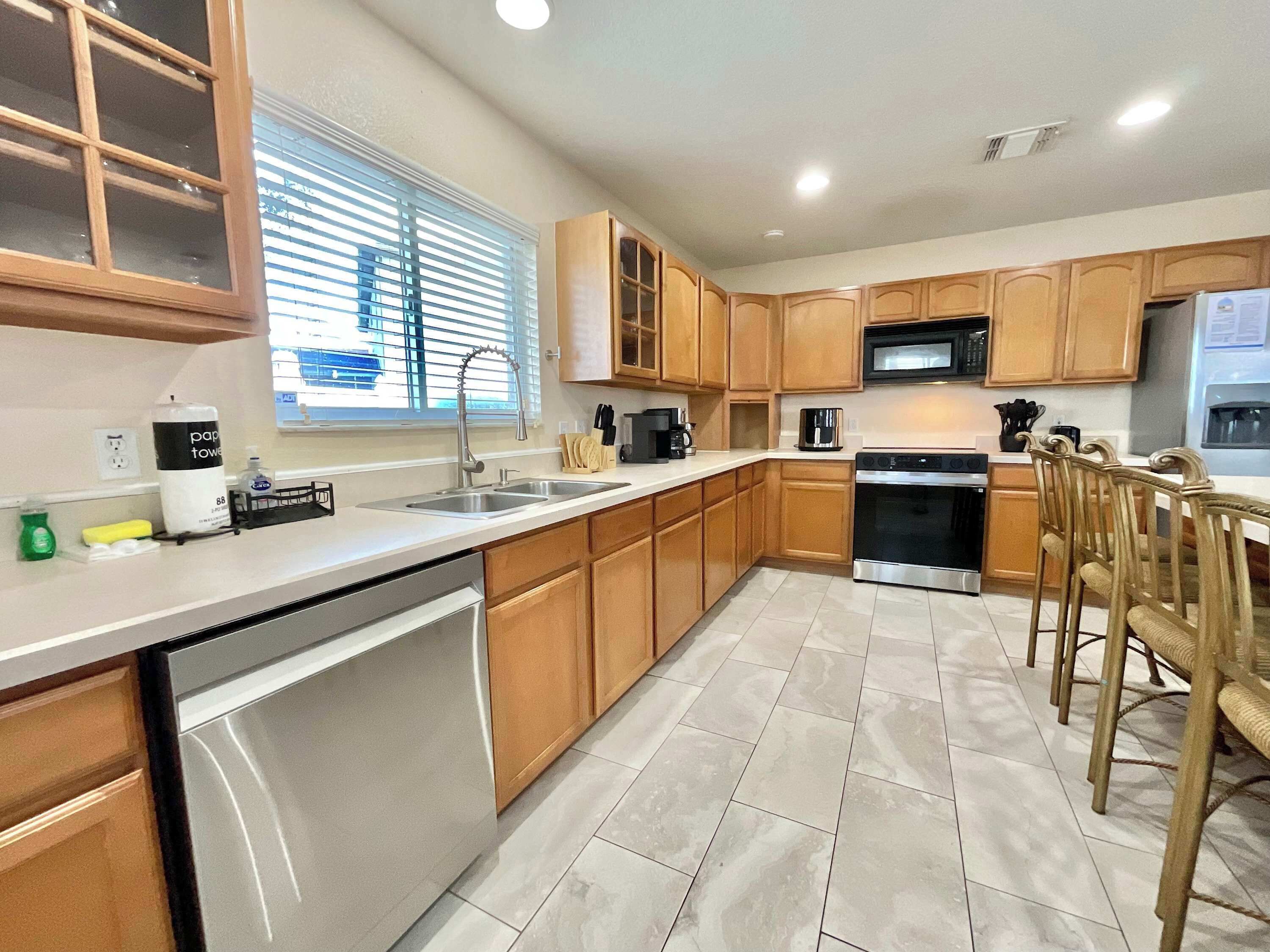 House, Multiple Beds, Pool Access, Pool View (Magic Oasis Retreat) | Private kitchen | Fridge, microwave, oven, stovetop