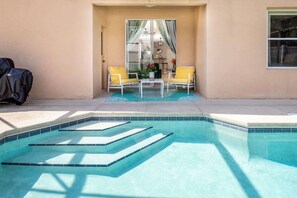 Outdoor pool, pool loungers