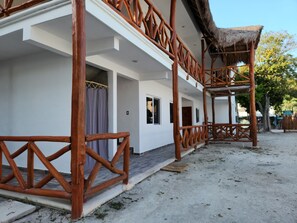 Exterior detail - TäTá Holbox Temple - 555 (Holbox)