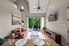 Smart TV, video games