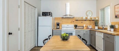 Microwave, oven, stovetop, dishwasher