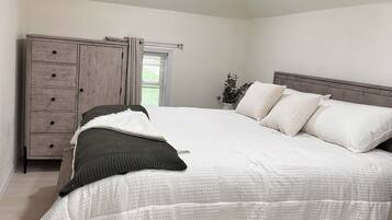 2 bedrooms, WiFi, bed sheets