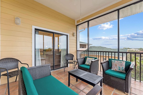 Appart'hôtel, plusieurs lits, balcon, vue jardin (Peaceful Horizons at Caribe Cove) | Terrasse/Patio