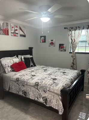 2 bedrooms, iron/ironing board, free WiFi, bed sheets