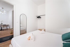 1 chambre, fer et planche à repasser, Wi-Fi, draps fournis