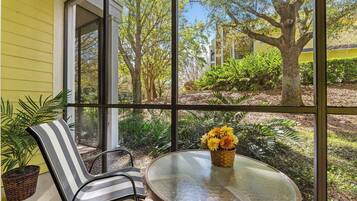 Condo, Multiple Beds, Hot Tub, Garden View (Serene Stay At Bahama Bay) | Interior