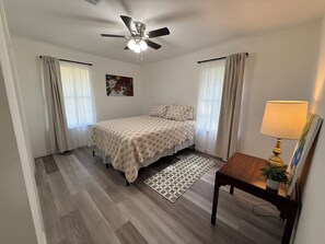 2 Schlafzimmer, Bügeleisen/Bügelbrett, kostenloses WLAN, Bettwäsche