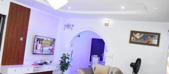 Uncle Love Serviced Apartments — A Cozy and Elegant 3-Bedroom Apartment