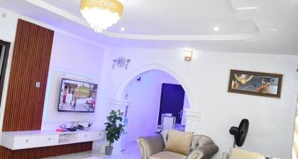 Uncle Love Serviced Apartments — A Cozy and Elegant 3-Bedroom Apartment