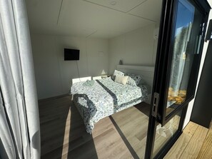 1 habitación, wifi y ropa de cama