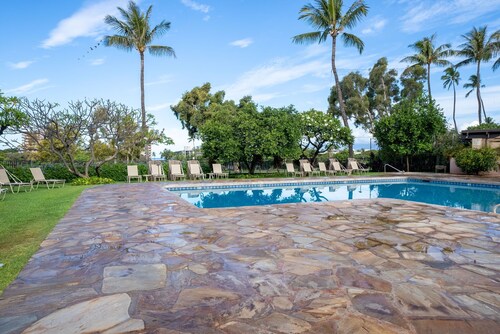 NEW LISTING: Ka’anapali Royal 2BR – Ocean Views, Pool, Walk to Golf & Beach