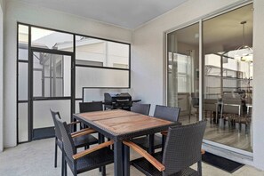 House, Multiple Beds, Pool Access, Pool View (Sun & Fun Storey Lake) | Outdoor dining