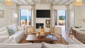 Télévision, cheminée