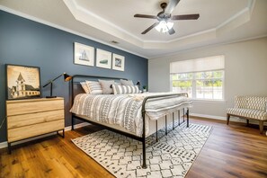 4 chambres, fer et planche à repasser, Wi-Fi, draps fournis