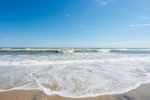 Cast A Wave  2 Bed Single Level