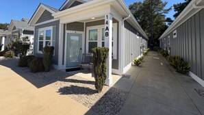 Exterior - Cast A Wave | Steps to Beach & Pool (Corolla)