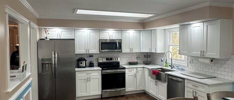 Microwave, stovetop