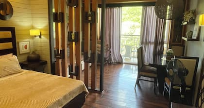 Pico De Loro beach, Miranda B Condotel Rental with Wifi