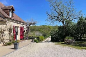 Exterior - ⭐ Relaxation & comfort - Swimming pool & jacuzzi - 5 pers (MARTEL)