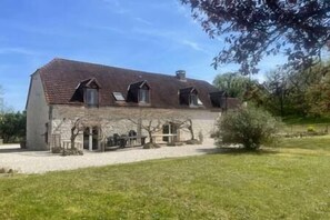 Exterior - ⭐ Large family estate – Pool, hot tub – Ideal for groups, sleeps 26 (MARTEL)