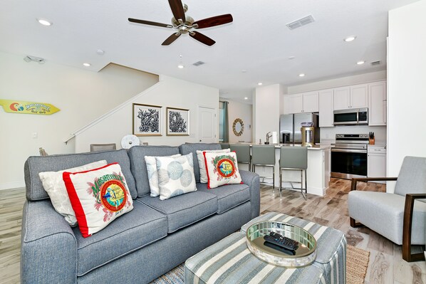 Living area - Tropical Vibes (Kissimmee)