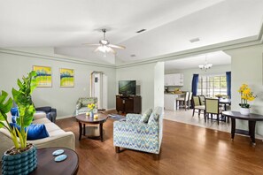 TV connectée, table de tennis de table