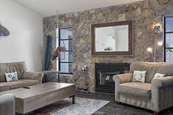 Smart TV, fireplace, offices