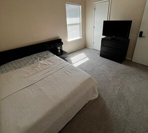 3 bedrooms, WiFi, bed sheets