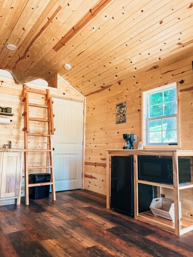 The Cabins at Bent Pine Ranch ~ Cabin #4