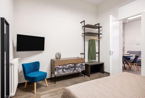 1 bedroom, iron/ironing board, Internet, bed sheets