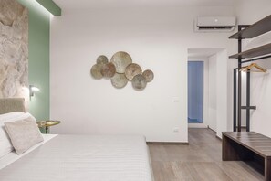 1 bedroom, iron/ironing board, Internet, bed sheets