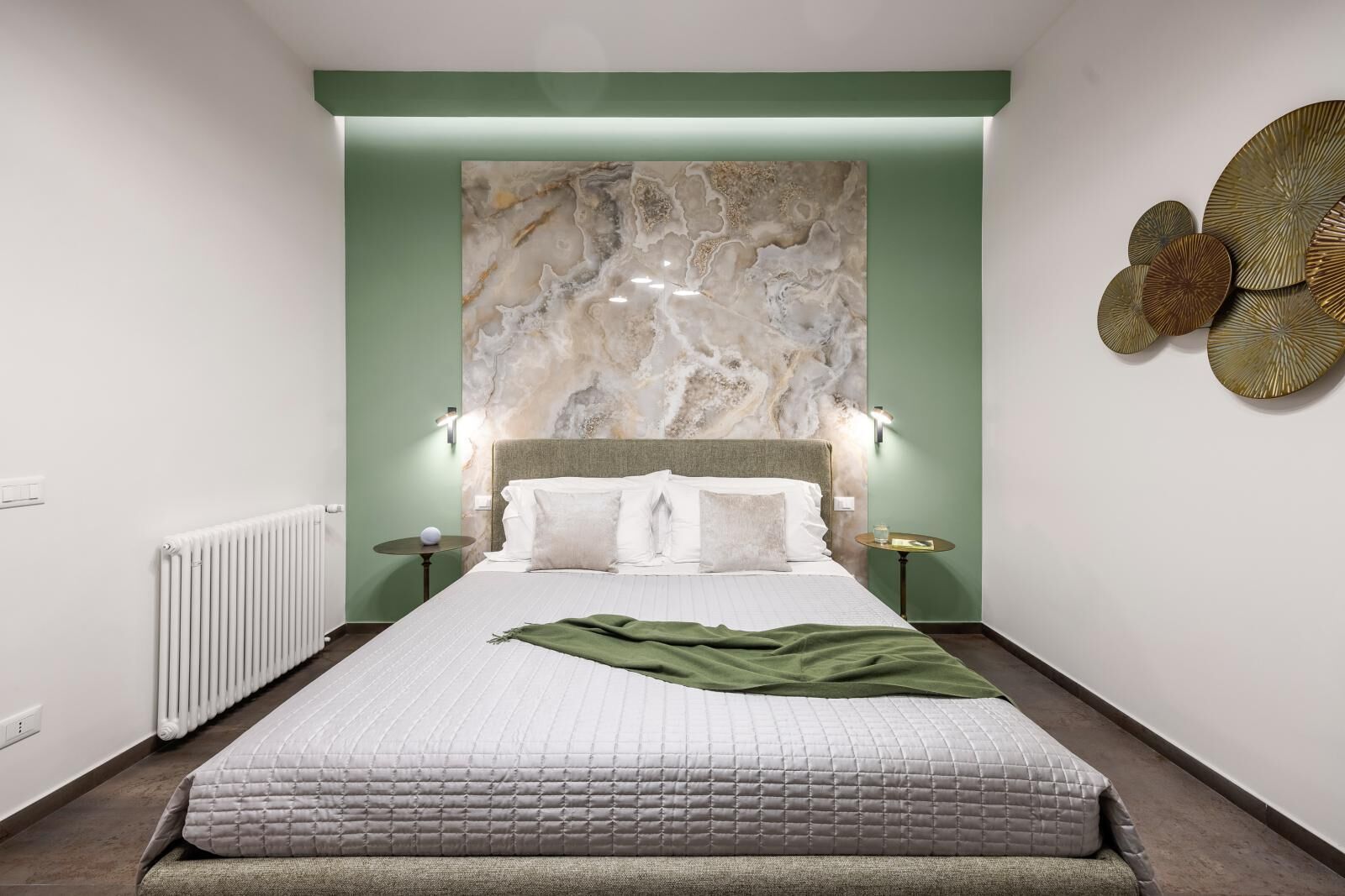 1 chambre, fer et planche à repasser, accès Internet, draps fournis